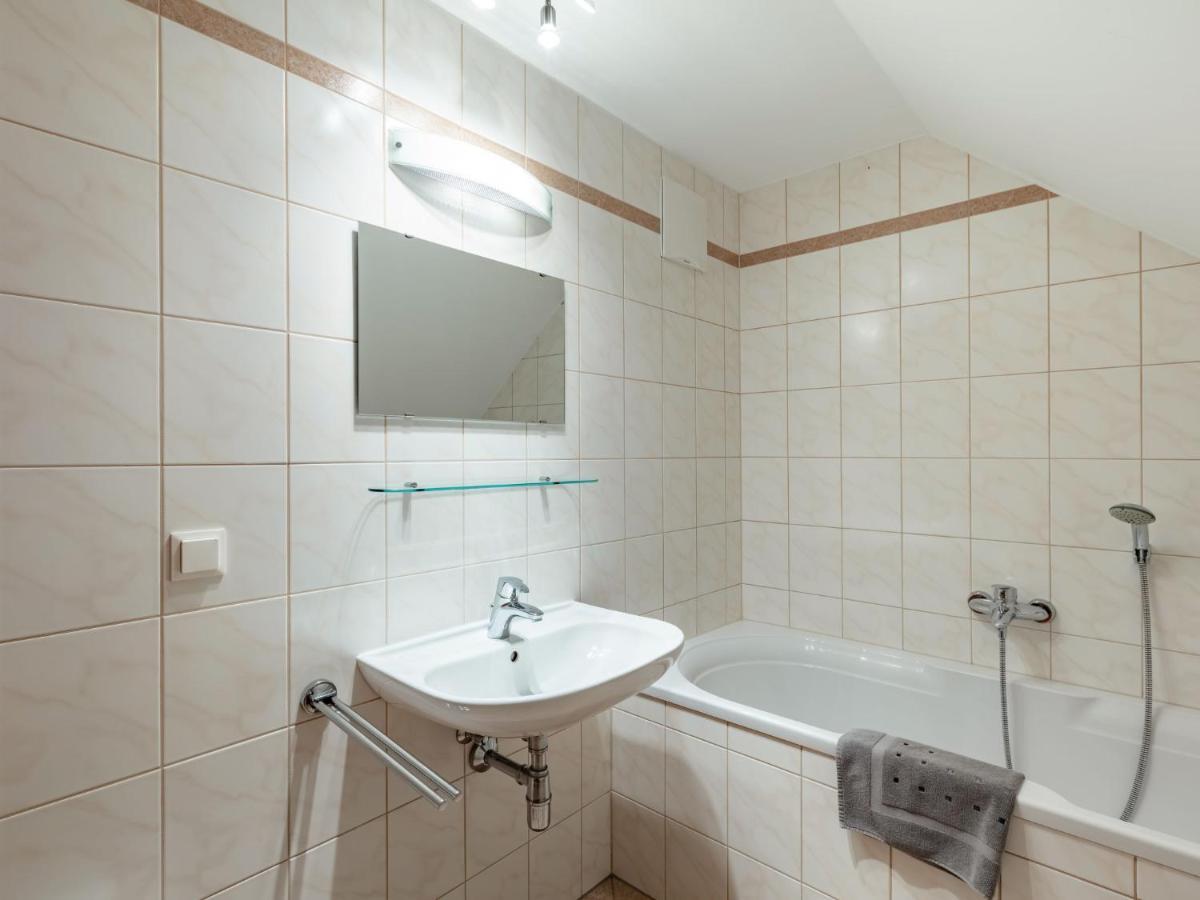 Apartment Top 6 By Interhome Sankt Margarethen im Lungau Esterno foto